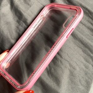 iPhone XR life proof case
